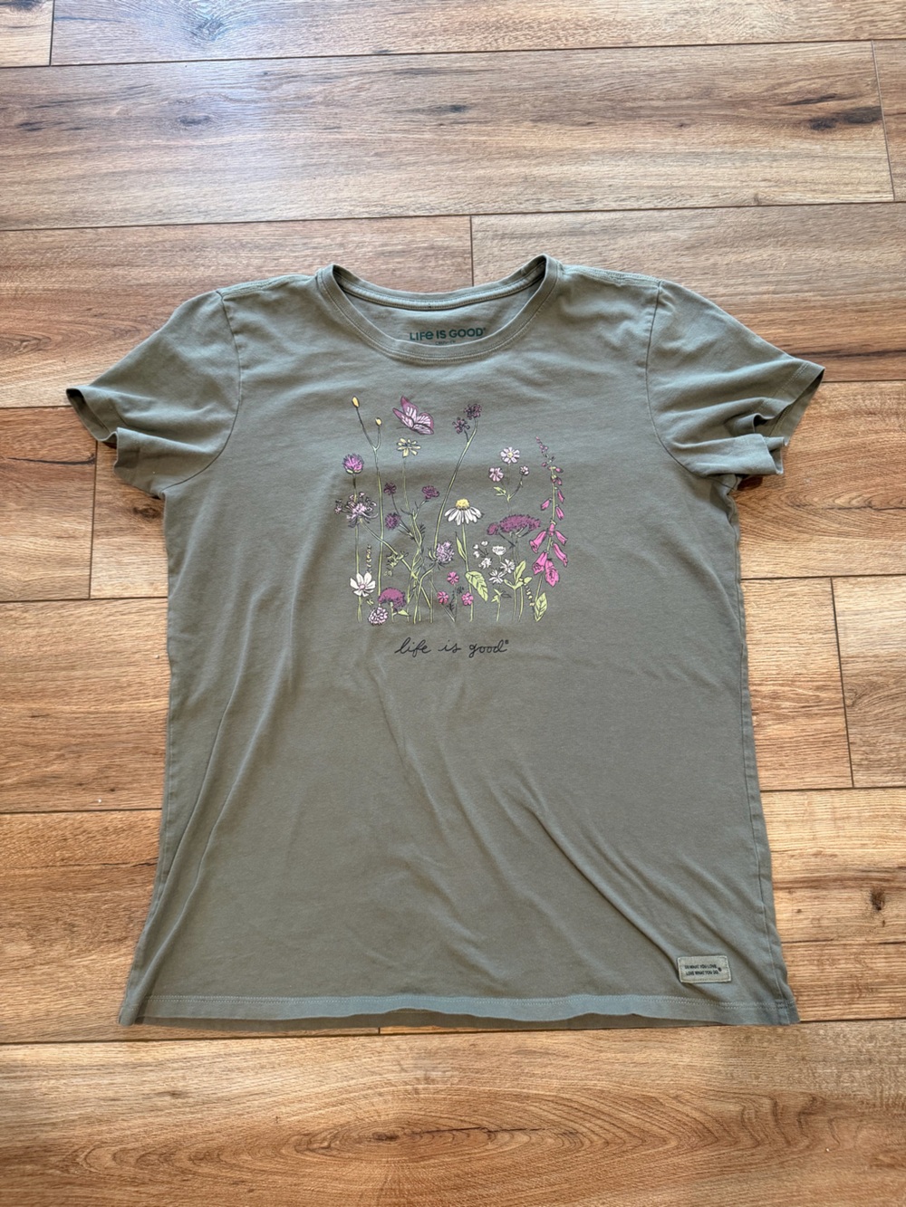 Life Is Good Women’s Olive Green Floral T-Shirt Size Large